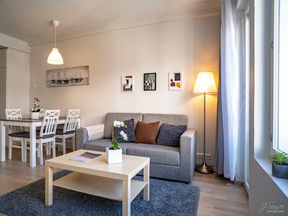 Westbay Inn Vaasa Ngoại thất bức ảnh