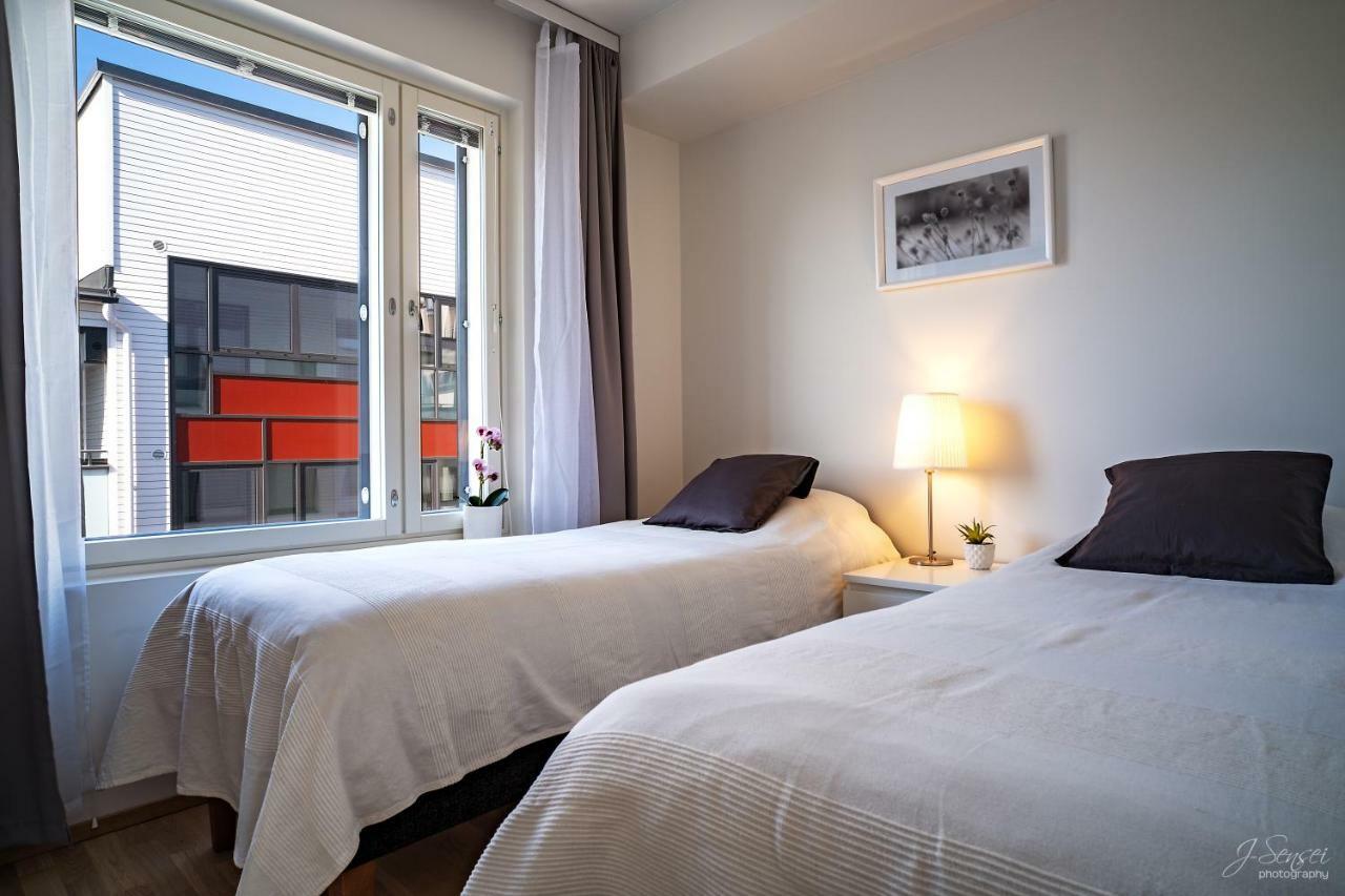 Westbay Inn Vaasa Ngoại thất bức ảnh